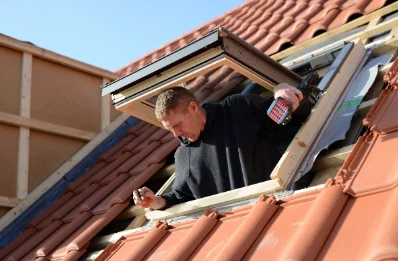 Pose de fenêtres de toit Velux à Moivrons